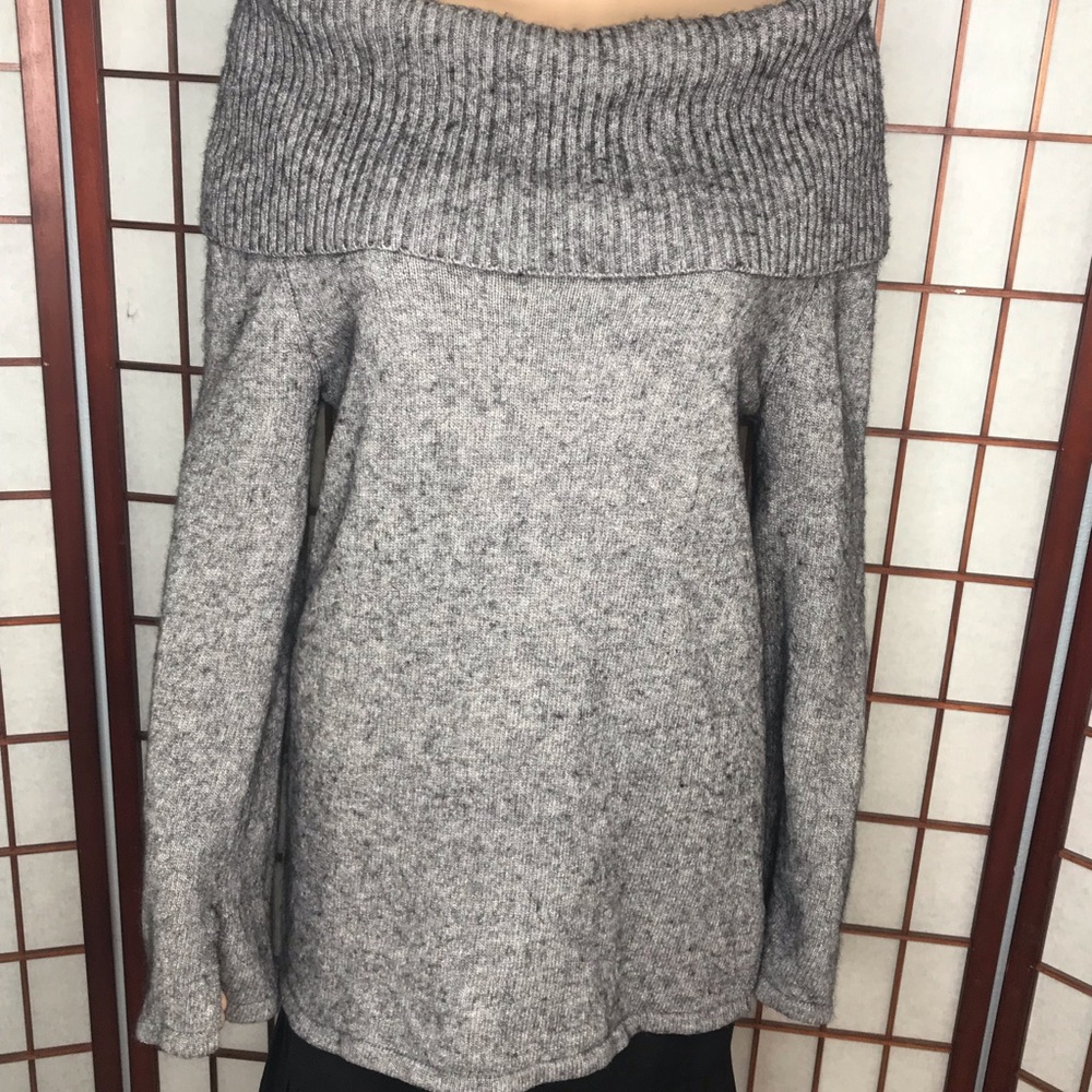 UGG Rhodyn Angora Grey Sweater Women’s L - Picture 2 of 8